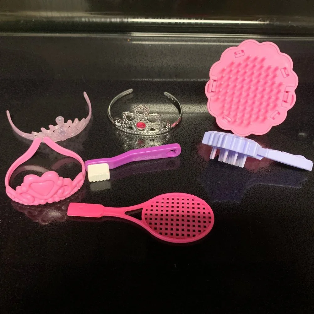 Bundle of 7 Doll Accessories